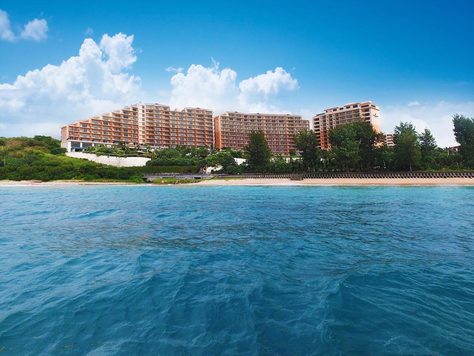 Kafuu Resort Fuchaku Condo Hotel Onna Exterior photo