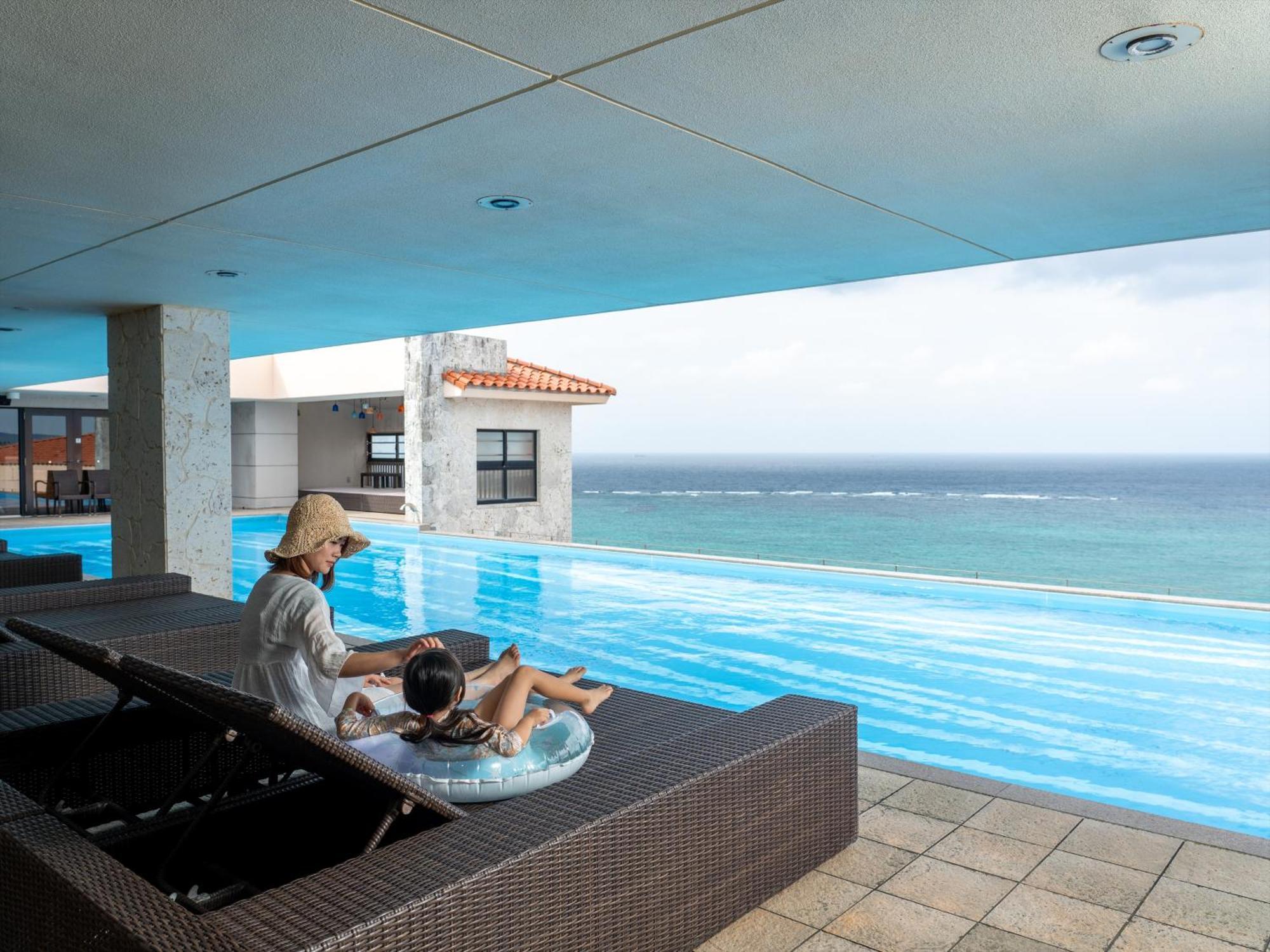 Kafuu Resort Fuchaku Condo Hotel Onna Exterior photo