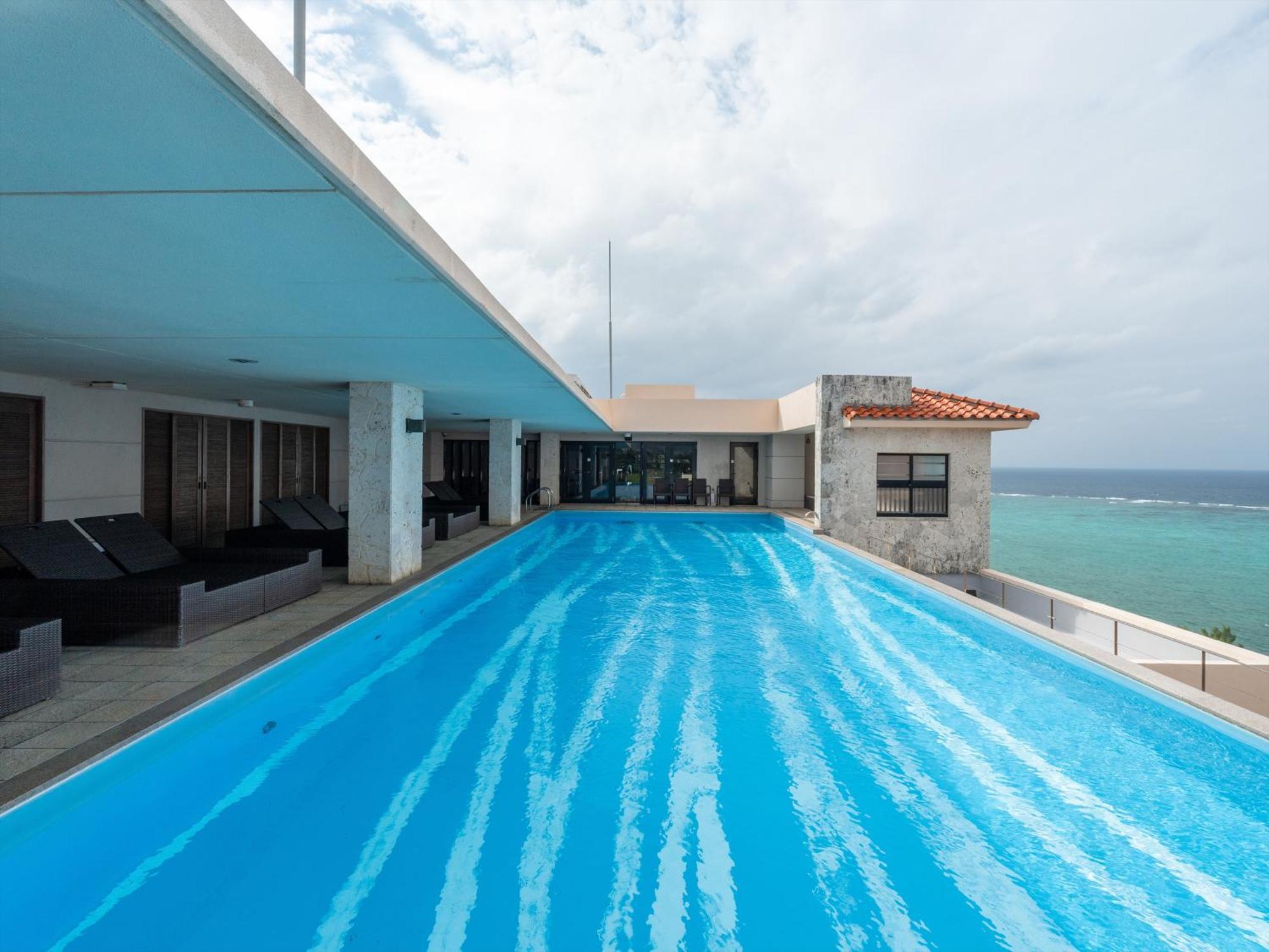 Kafuu Resort Fuchaku Condo Hotel Onna Exterior photo